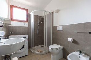 Regadera y bidet 