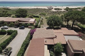 Exterior - Villa M'Illumino: direct access to the beautiful beach of Costa Rei (Muravera Costa Rei)