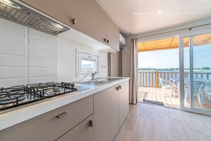 Réfrigérateur, plaque de cuisson