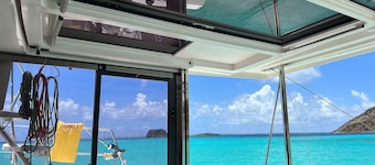 Your half-day cruise with scenic Zephyr and water activities