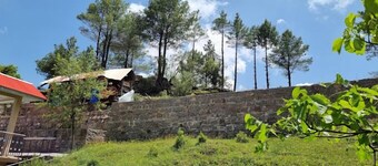 Toli Peer Guest House