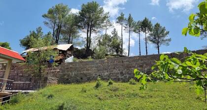 Toli Peer Guest House