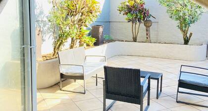 A stunning 3-bedroom apartment with sea views!