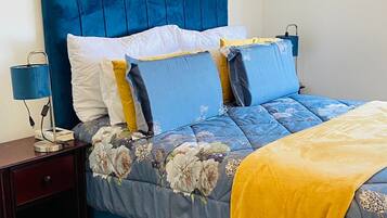 3 habitaciones, tabla de planchar con plancha, wifi y ropa de cama