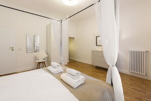 Deluxe-Apartment | 2 Schlafzimmer, hochwertige Bettwaren, Daunenbettdecken