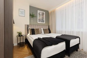 2 bedrooms, iron/ironing board, WiFi, bed sheets