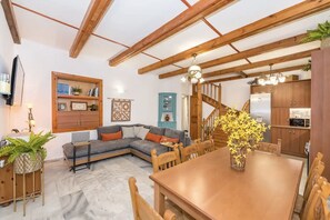 Interior - Yiayia's Place in Chania (Chania)