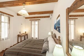 5 slaapkamers, een strijkplank/strijkijzer, gratis wifi, beddengoed