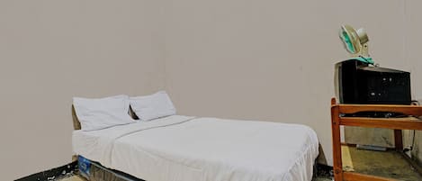 Chambre Standard double | AccĂšs au Wi-Fi (inclus), literie fournie