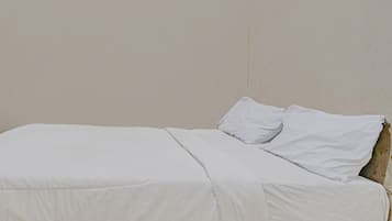 Quarto casal | Wi-Fi de cortesia, roupa de cama