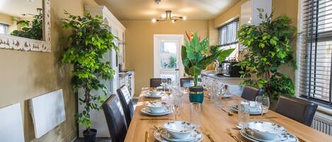 تناول الطعام