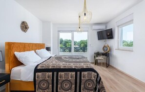 4 bedrooms, iron/ironing board, free WiFi, bed sheets - Villa Casa Storija by Villas Guide (Novigrad)