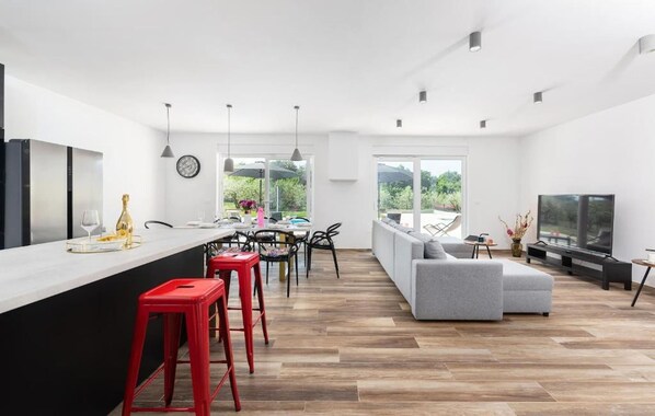 Dining - Villa Casa Storija by Villas Guide (Novigrad)