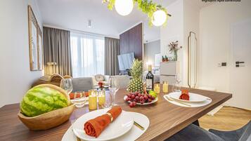Superior Suite | In-room safe, individually decorated, individually furnished