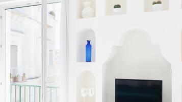 1 camera, minibar, una cassaforte in camera, ferro/asse da stiro