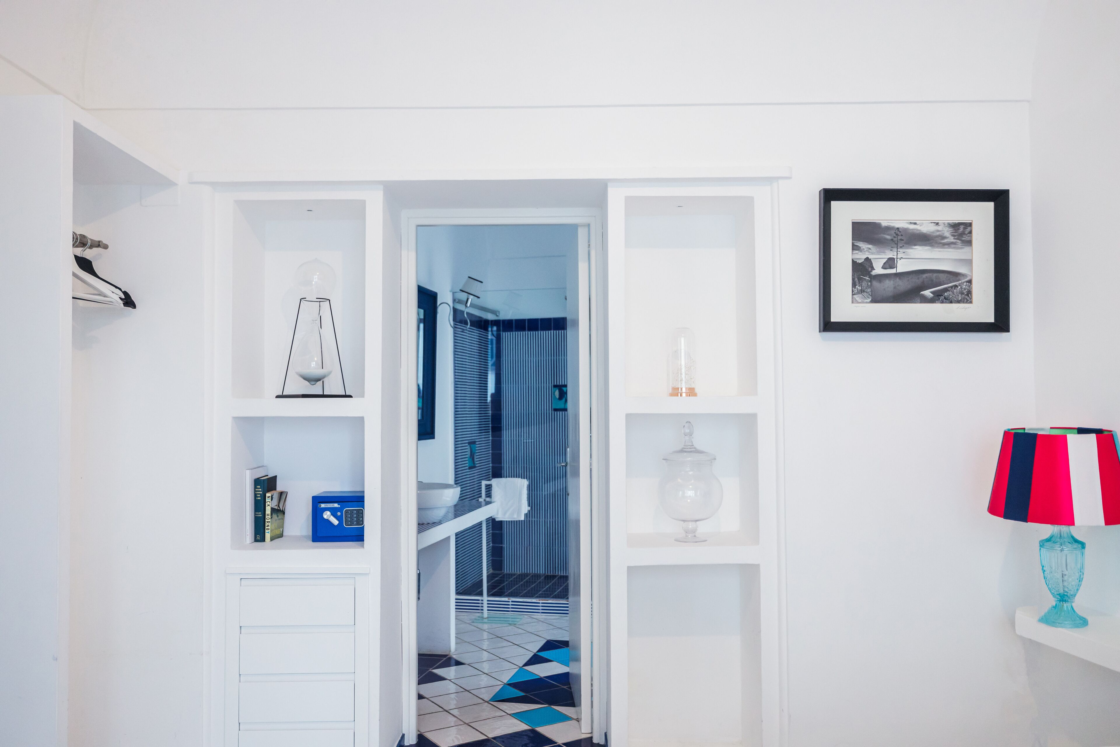 Rom – deluxe | 1 soverom, minibar, safe på rommet og strykejern/-brett