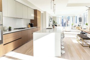 Fridge, microwave, oven, stovetop - Luxury Loft Collection COMBO 01/03 | Terrace (Chicago)