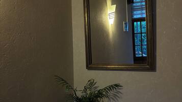 Pintu masuk properti