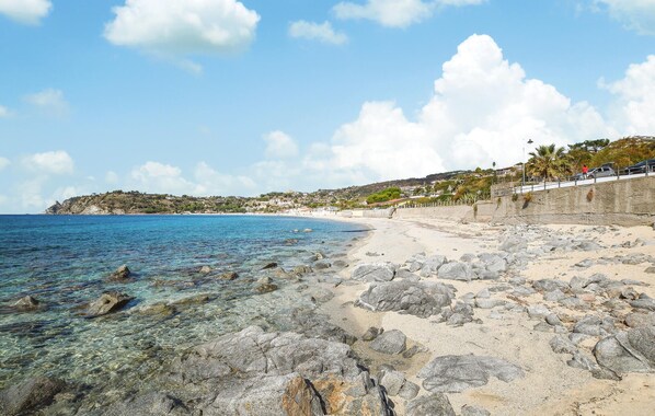 Plage à proximité, pêche sur place