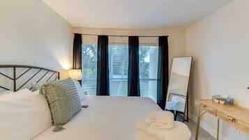 Apartment (1 Bedroom) | Interior