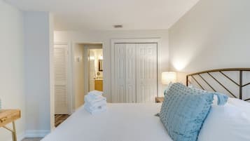 Apartment (1 Bedroom) | Interior