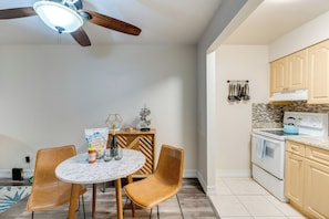 Apartment (1 Bedroom) | Interior
