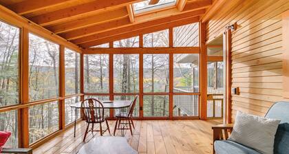 Great Barrington Lakeside Getaway w/ Kayak & Grill