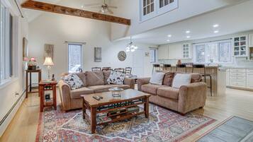 House (3 Bedrooms) | Interior