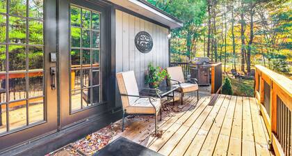Peaceful Pocono Gem! Cabin 6 Mi to Dtwn Jim Thorpe
