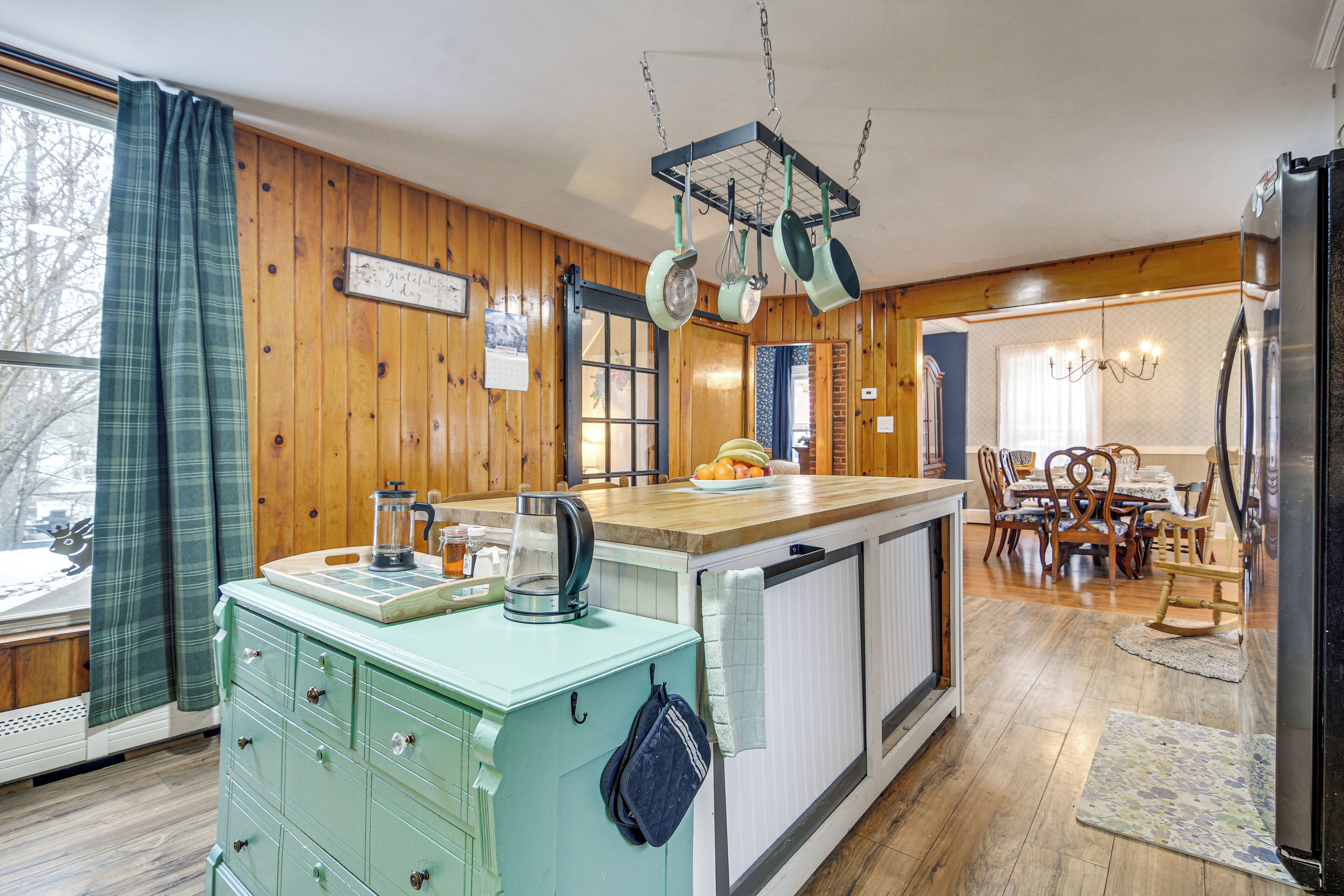 المنشأة من الداخل