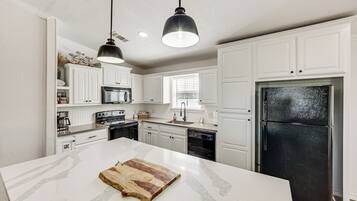 House (4 Bedrooms) | Bahagian dalam