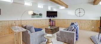 Secluded Montana Getaway w/ Fire Pit & Views!