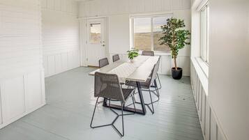 Rumah (6 Bedrooms) | Interior