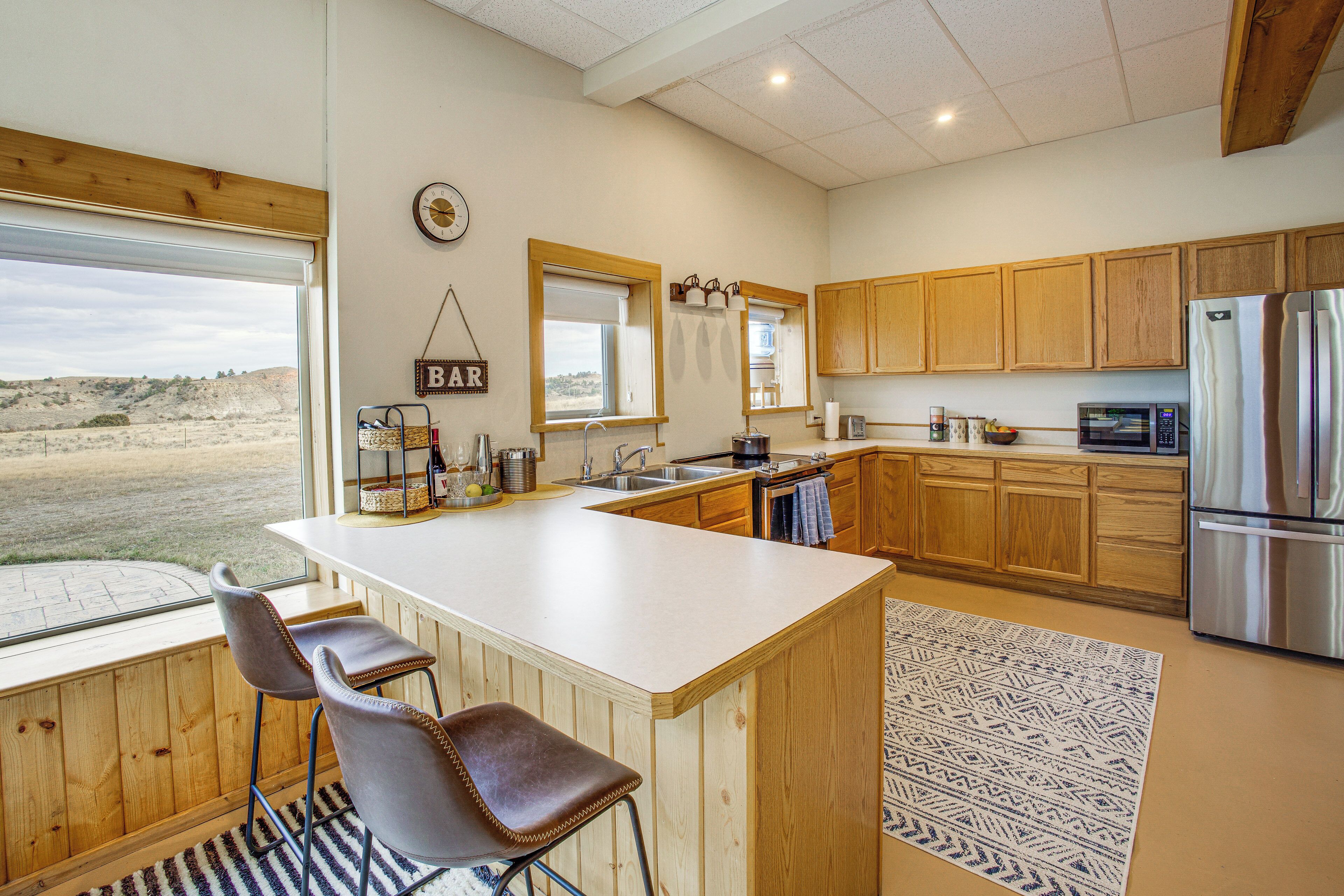 House (6 Bedrooms) | Interior