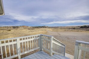 House (6 Bedrooms) | Interior