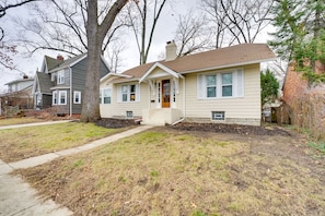 Interior - Dog-friendly Pleasant Ridge Home: 13 Mi to Detroit (Pleasant Ridge)