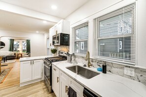 Interior - Dog-friendly Pleasant Ridge Home: 13 Mi to Detroit (Pleasant Ridge)