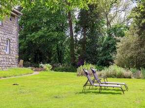 Cottage | Property grounds