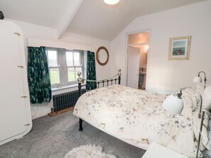 3 Schlafzimmer, individuell dekoriert, individuell eingerichtet