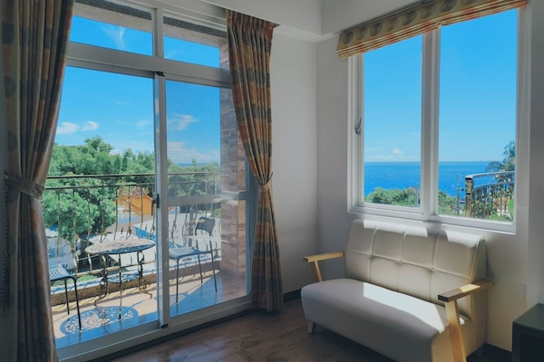 Pemandangan dari bilik