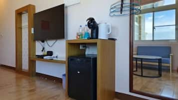 Doppelzimmer, Balkon | Verdunkelungsvorhänge, kostenloses WLAN, Bettwäsche