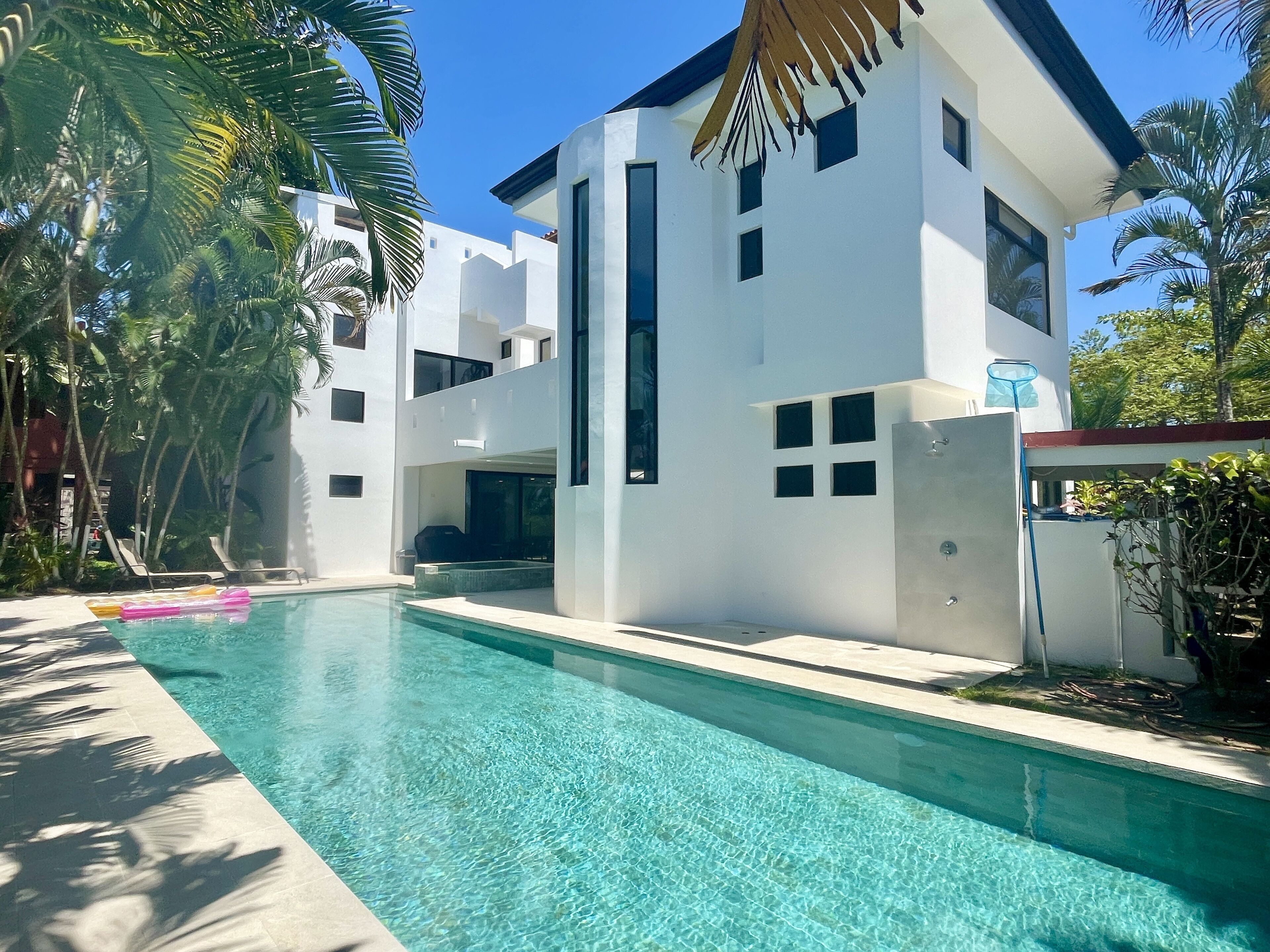 Condo, 6 Bedrooms | Pool