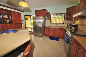 Kondominium, 4 kamar tidur | Dapur pribadi | Lemari es, oven, mesin pembuat kopi/teh, dan pemanggang roti