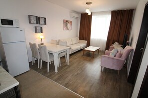 TV - MENADA * Villa Aria * Еxclusive apartment (Слънчев бряг)