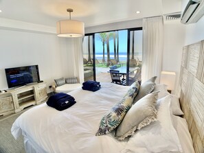 5 bedrooms, free WiFi - Modern Beachfront Paradise - Hermosa Palms 8 by RedAwning (Jacó)