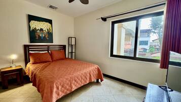 Condo, 3 Bedrooms | 3 bedrooms, desk, laptop workspace, free WiFi