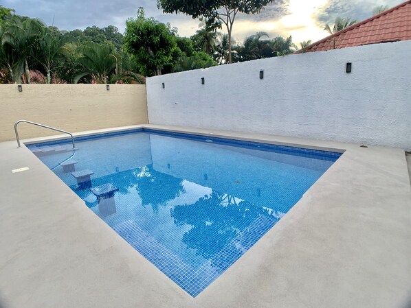 Condo, 5 Bedrooms | Pool
