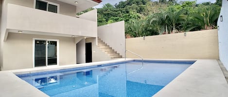 Condo, 5 Bedrooms | Pool
