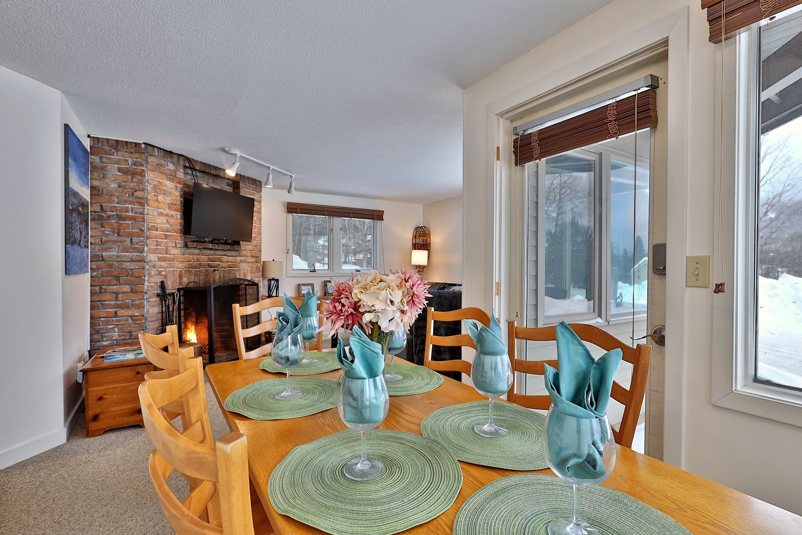 Condo, 1 Bedroom | Dining