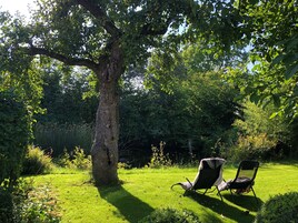 Cabin, 2 Bedrooms, Ensuite, Garden Area | Garden view